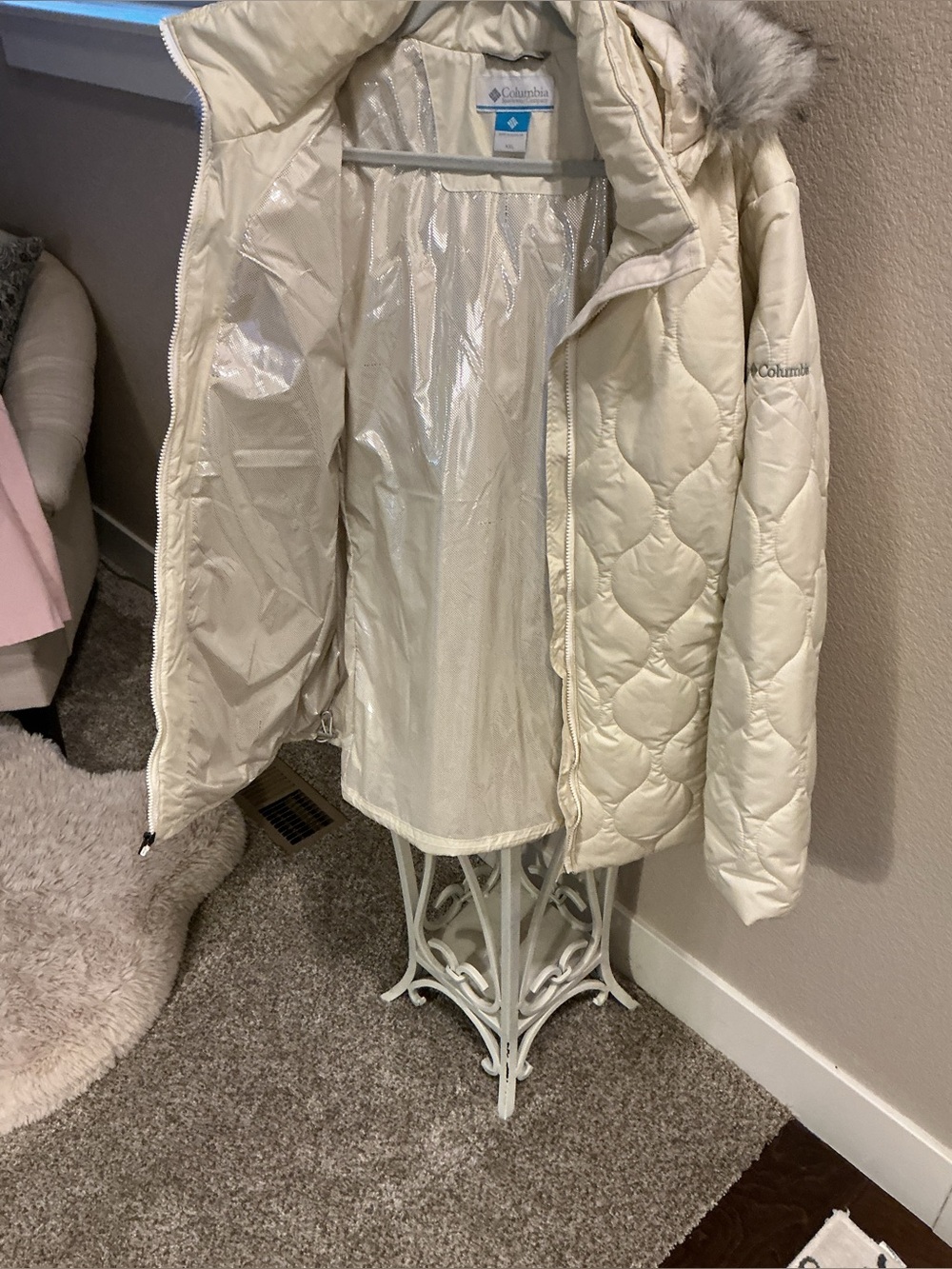 Columbia Kids Cream Lightweight Raincoat